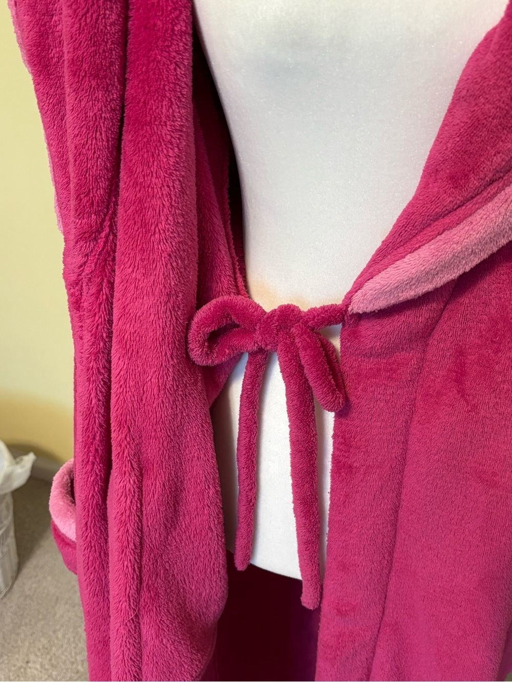 JASMINE ROSE Raspberry and Pink Long Fleece Robe - Picture 8 of 9